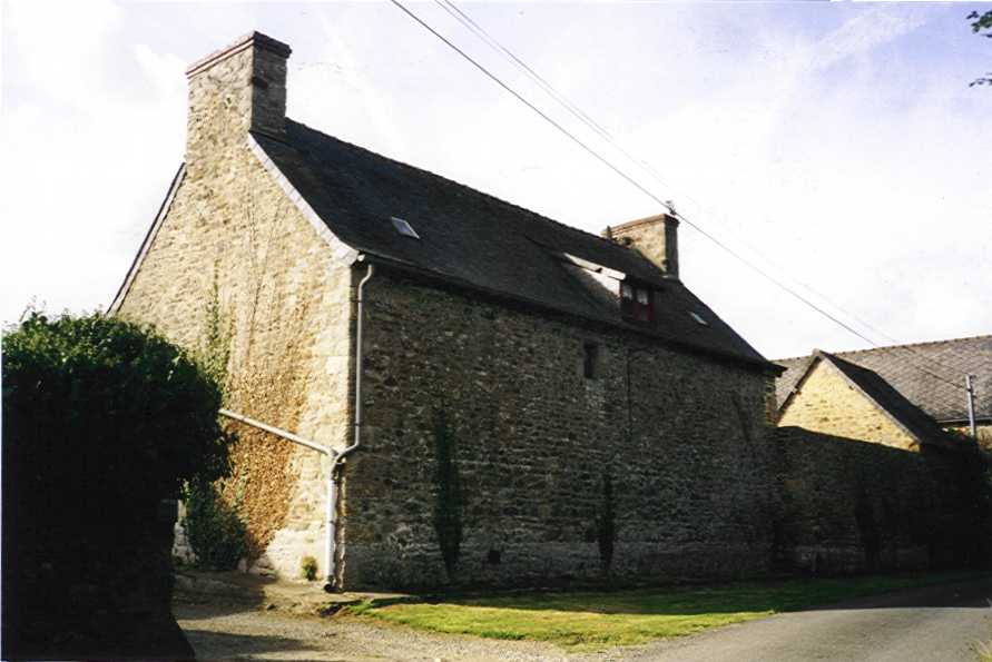 Rear view of access road to the hamlet of Kerbost